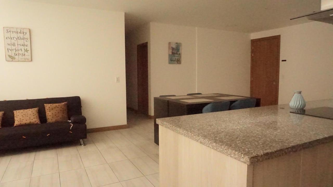 1410 Habitacion En Lujoso Departamento - Atelier كويتو المظهر الخارجي الصورة
